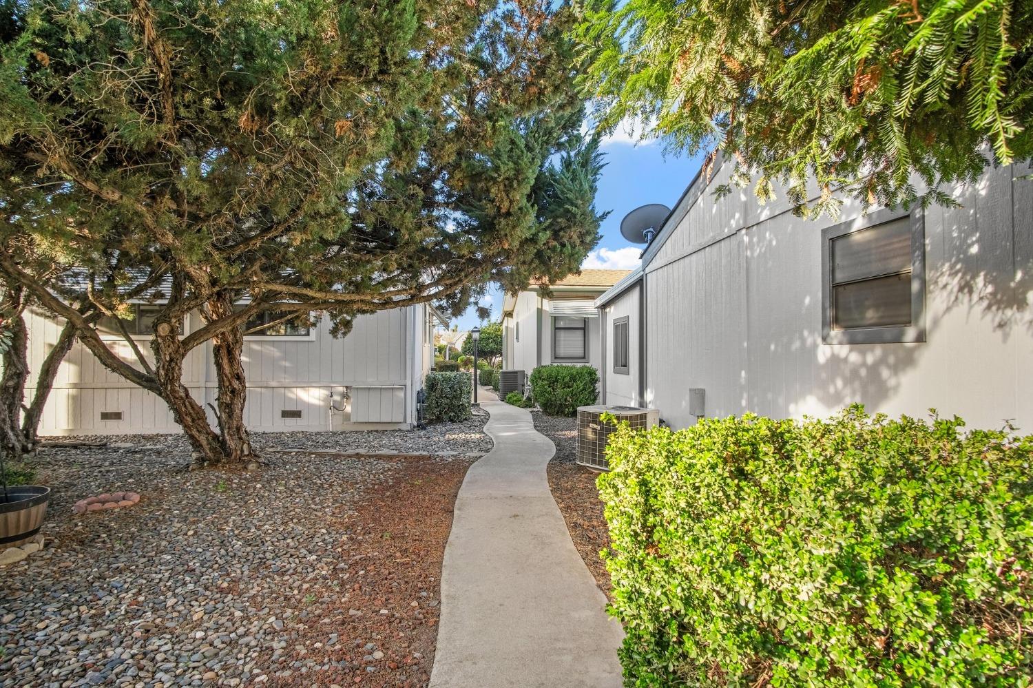 1500 Held Drive, Unit 103 Modesto, CA 95355 - Photo 5 of 28