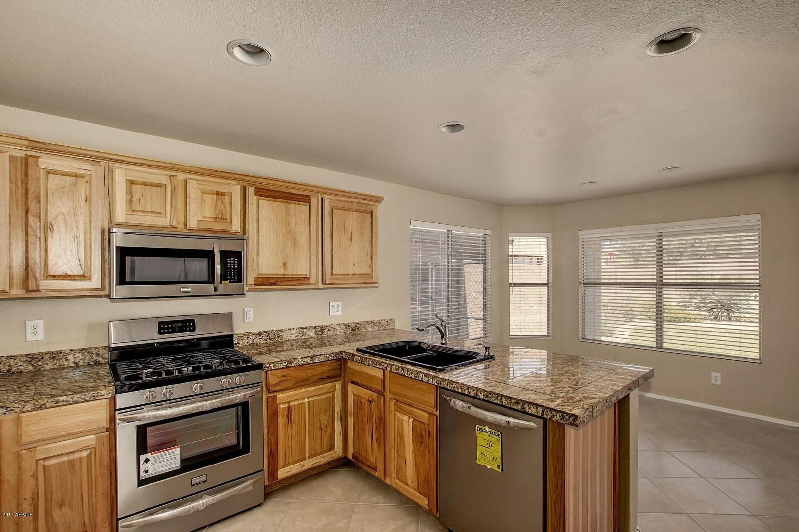 4726 East Mossman Road Phoenix, AZ 85050 - Photo 6 of 14 Photo #6