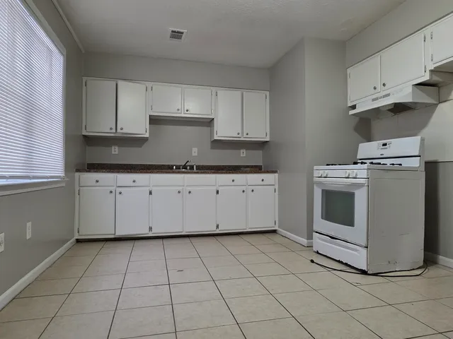 $104,900 | 3304 Sweet Springs Drive, Memphis, TN 38128