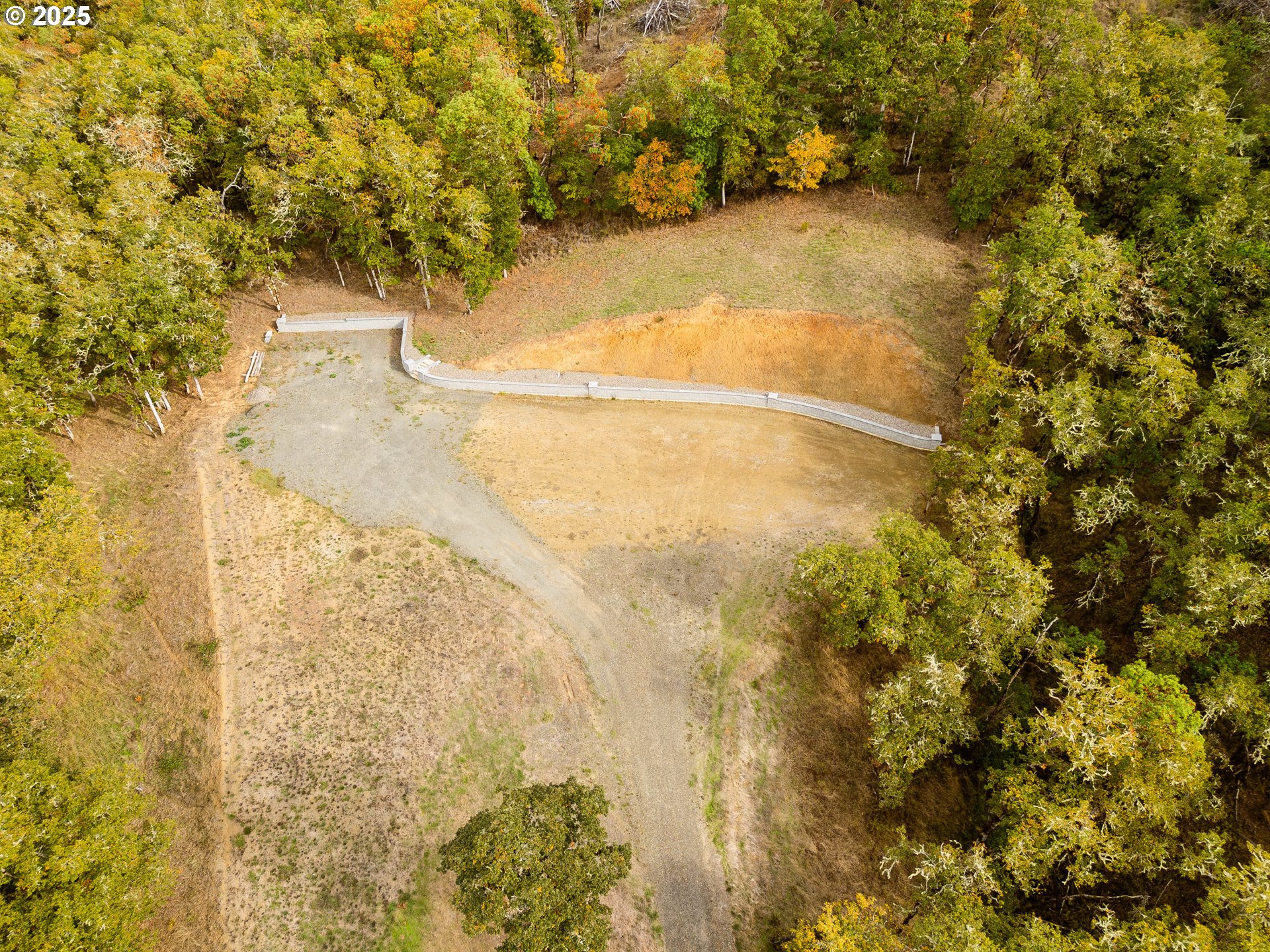 800 Southeast 5th Street Oakland, OR 97462 - Photo 12 of 20