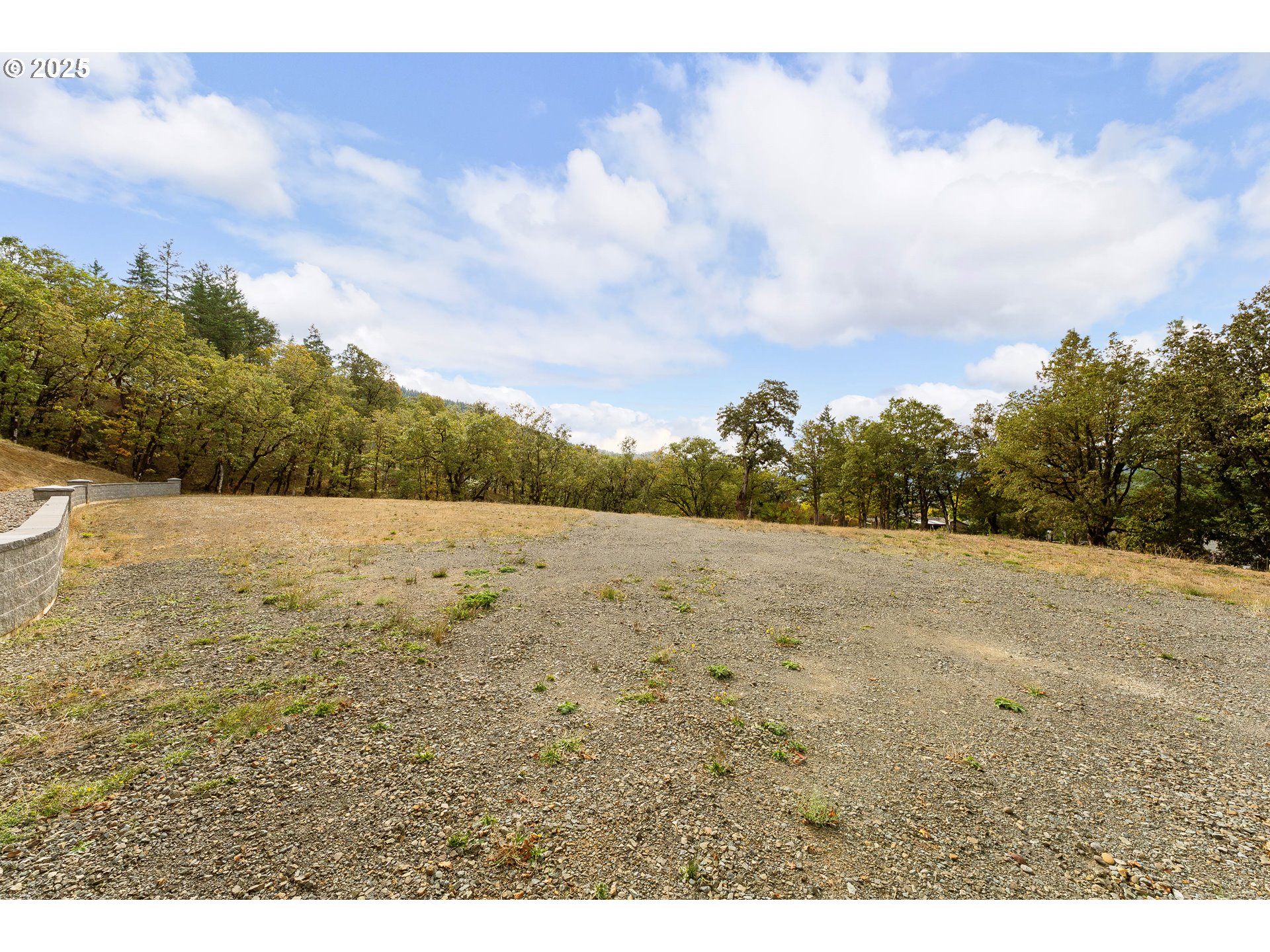 800 Southeast 5th Street Oakland, OR 97462 - Photo 8 of 20