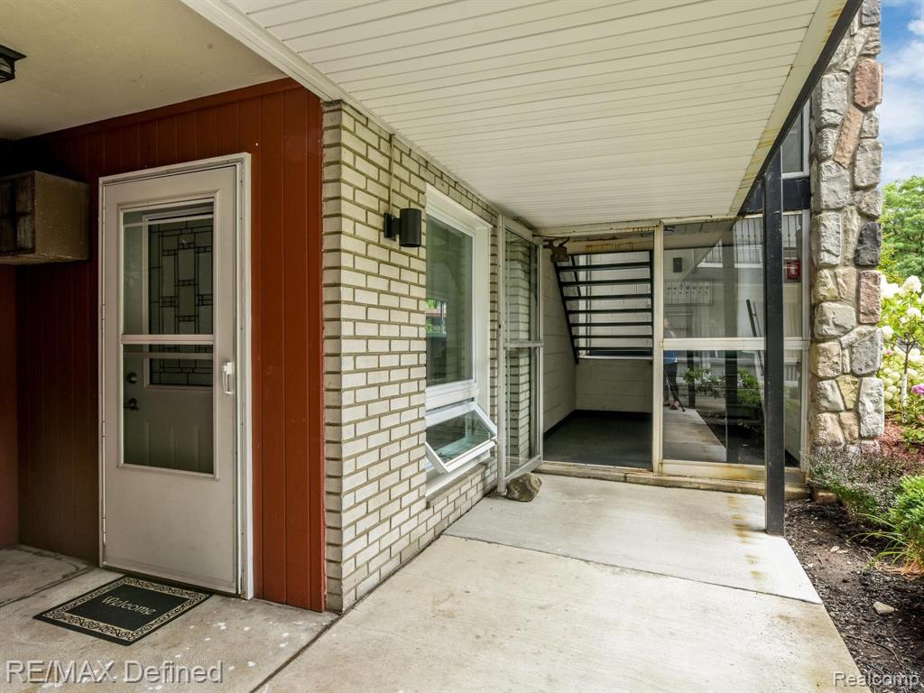 4345 Crooks Road Royal Oak, MI 48073 - Photo 14 of 16