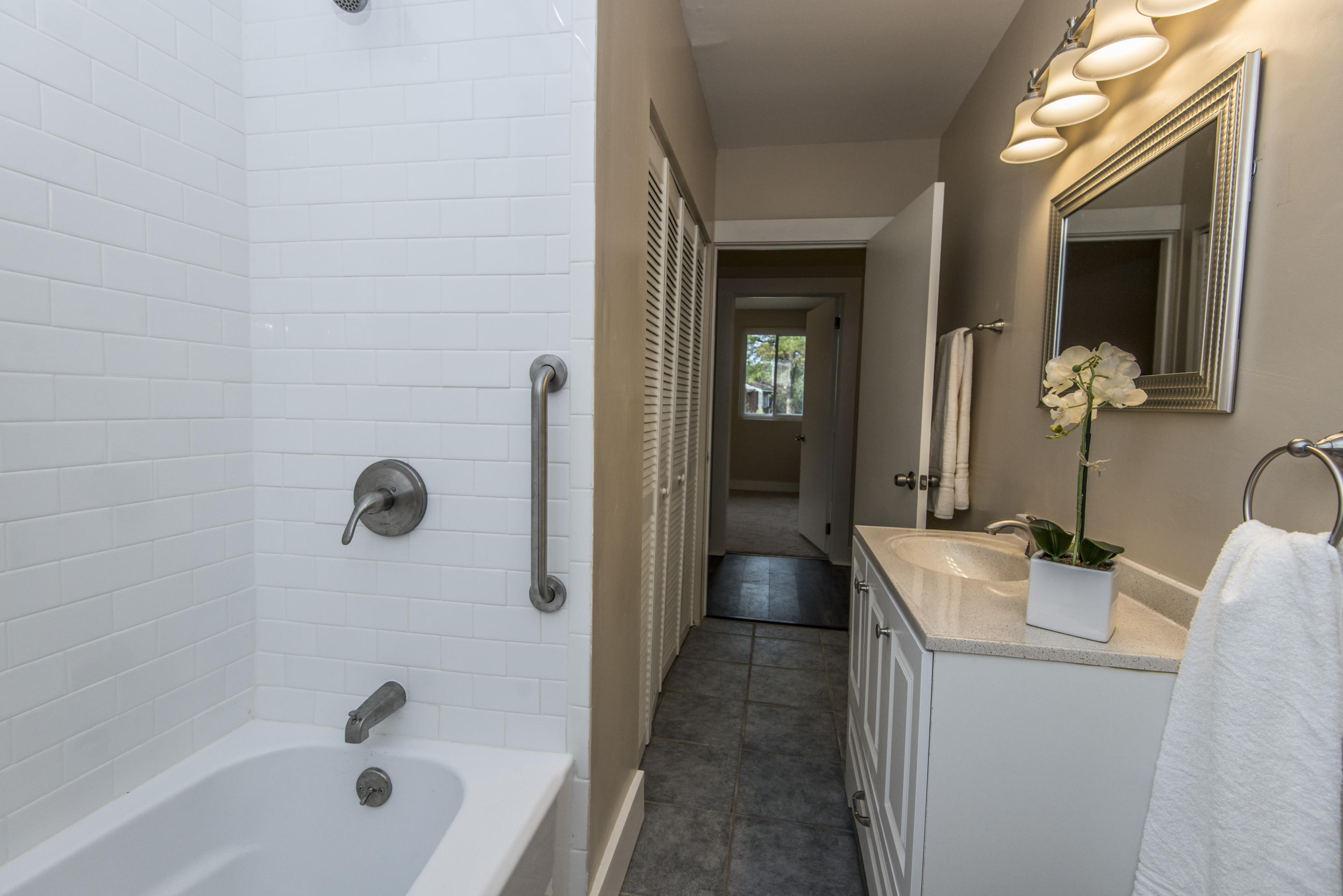 447 Wappoo Road Charleston, SC 29407 - Photo 38 of 40 _DSC5427