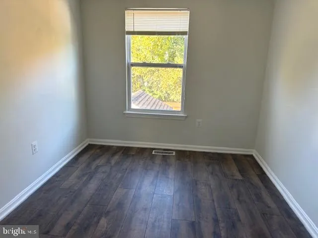 $319,995 | 8132 Cloverhurst Road, Glen Burnie, MD 21061