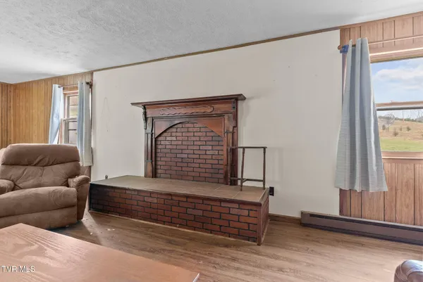 $465,000 | 4025 Fox Creek Road, Mouth Of Wilson, VA 24363