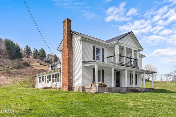 $465,000 | 4025 Fox Creek Road, Mouth Of Wilson, VA 24363