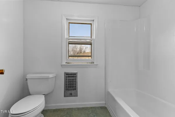 $465,000 | 4025 Fox Creek Road, Mouth Of Wilson, VA 24363