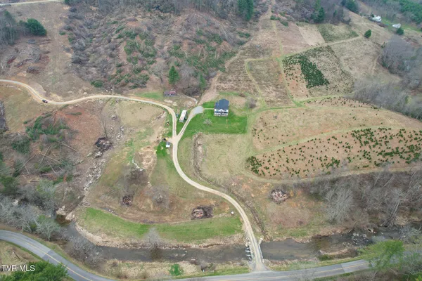 $465,000 | 4025 Fox Creek Road, Mouth Of Wilson, VA 24363