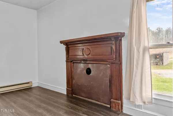 $465,000 | 4025 Fox Creek Road, Mouth Of Wilson, VA 24363