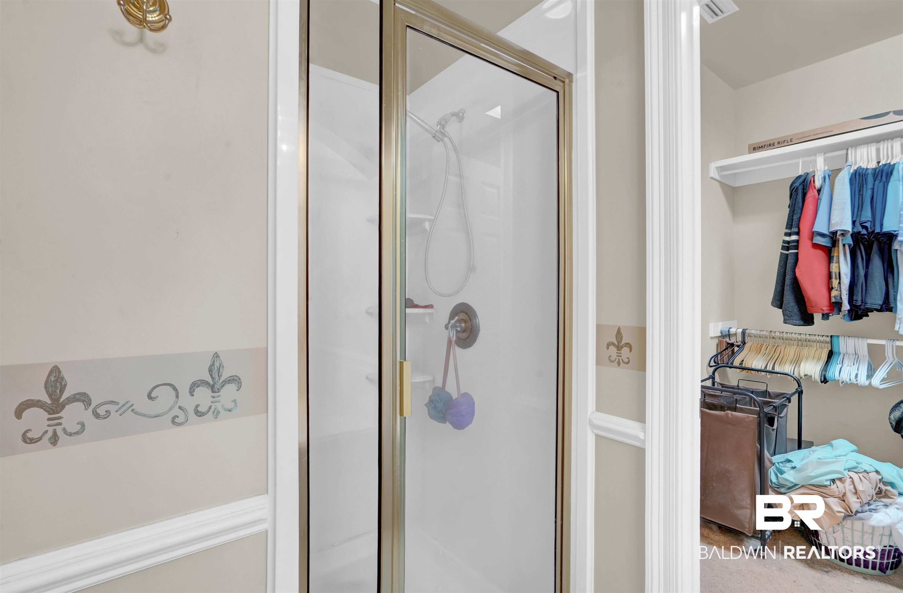 10951 Driver Court Fairhope, AL 36532 - Photo 29 of 46 Bathroom featuring walk in shower