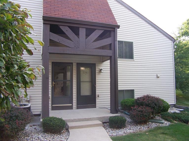 1191 Millpond Road Valparaiso, IN 46385 - Photo 1 of 10 767x575