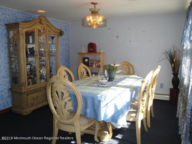 79 Oak Knoll Road Waretown, NJ 08758 - Photo 4 of 24 dining room