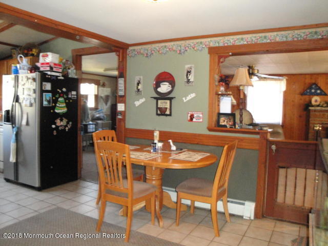 79 Oak Knoll Road Waretown, NJ 08758 - Photo 5 of 24 kitchen 1