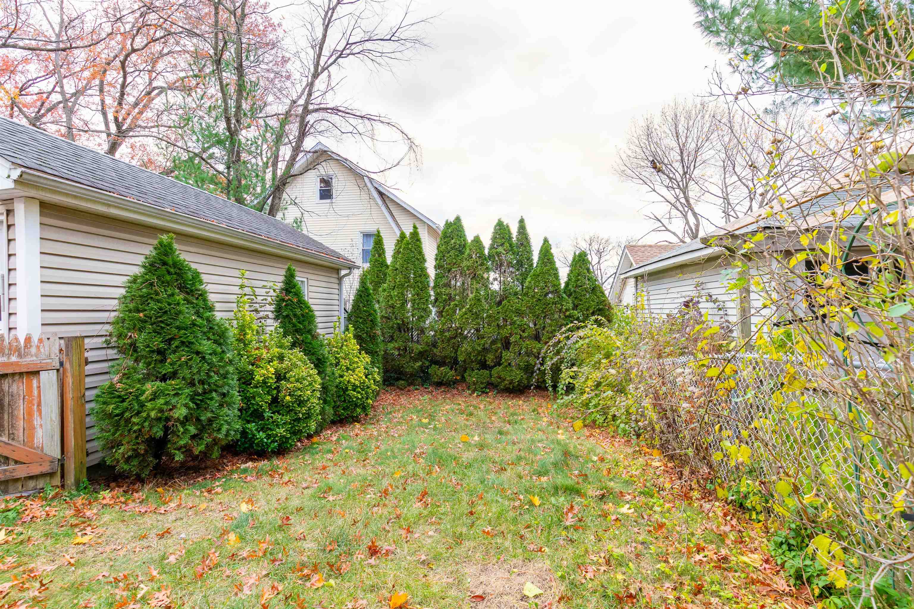 78 Jackson Avenue Rutherford, NJ 07070 - Photo 31 of 36