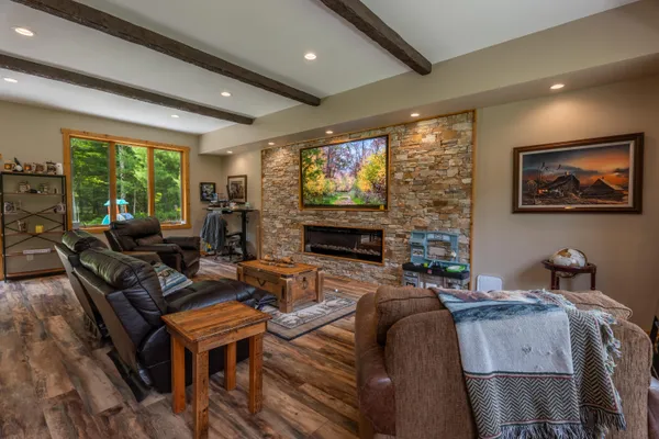 $1,300,000 | N627 Riviera Avenue, Dewhurst, WI 54754