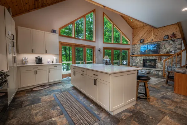 $1,300,000 | N627 Riviera Avenue, Dewhurst, WI 54754