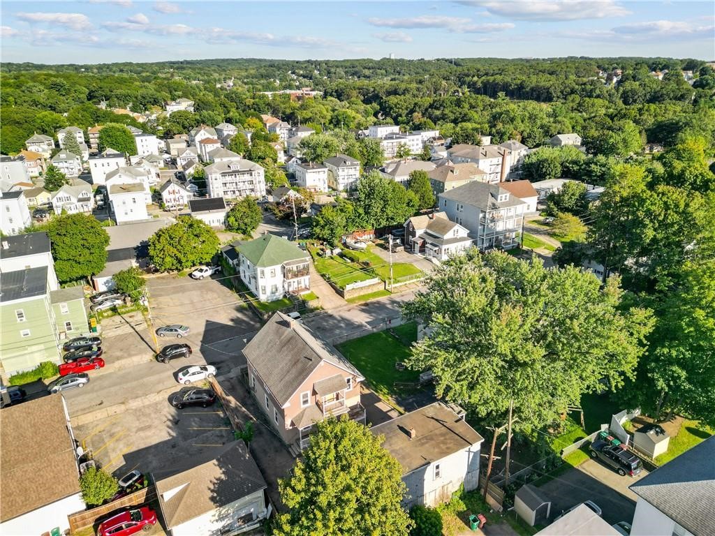 27 Heroux Avenue Woonsocket, RI 02895 - Photo 11 of 12