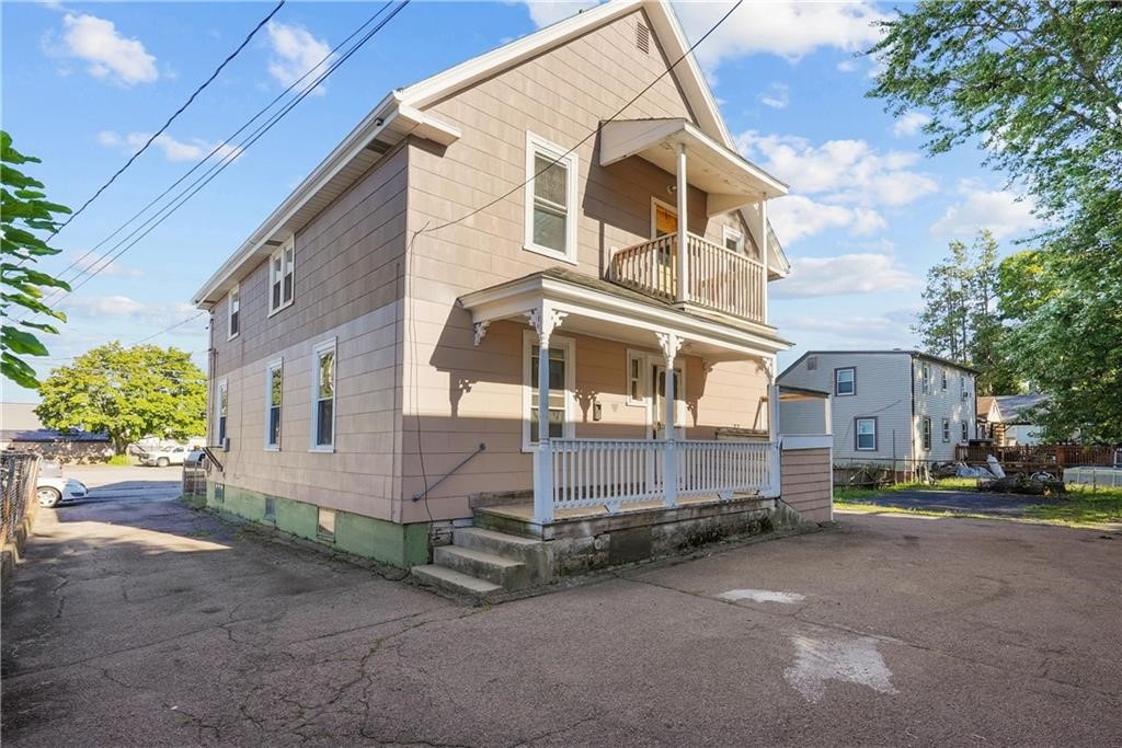 27 Heroux Avenue Woonsocket, RI 02895 - Photo 6 of 12