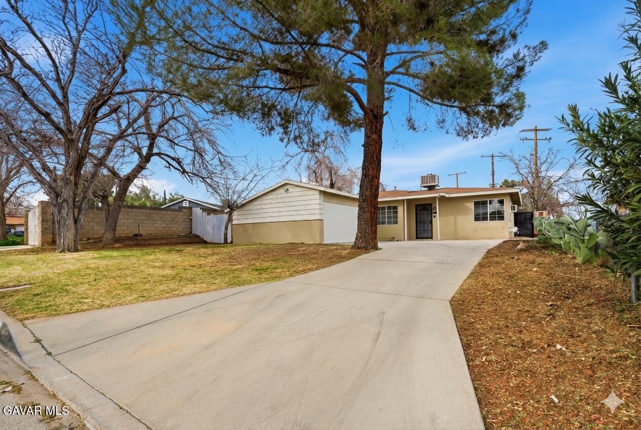 321 East Ave R 11 Palmdale, CA 93550 - Photo 1 of 17 IMG_2775
