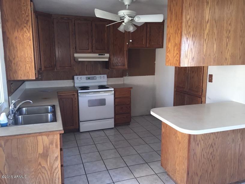5631 West Mountain View Road Glendale, AZ 85302 - Photo 6 of 19 Kitchen 5