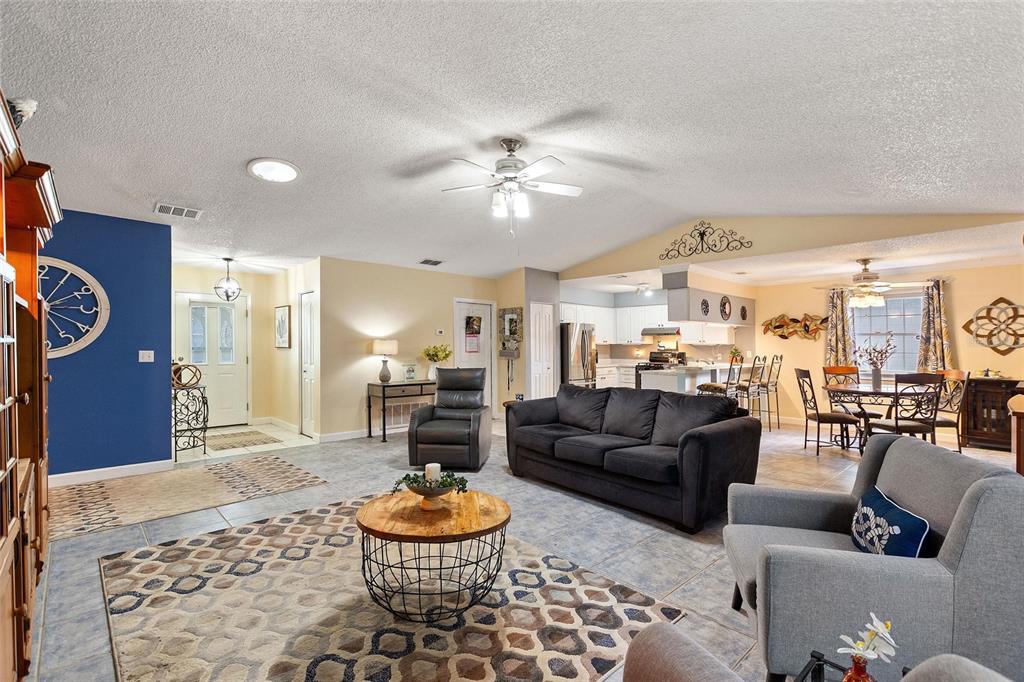 3305 Fox Ridge Drive Winter Haven, FL 33884 - Photo 5 of 28