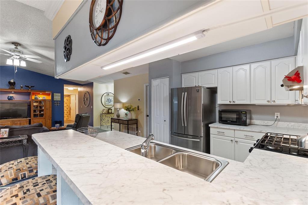 3305 Fox Ridge Drive Winter Haven, FL 33884 - Photo 8 of 28