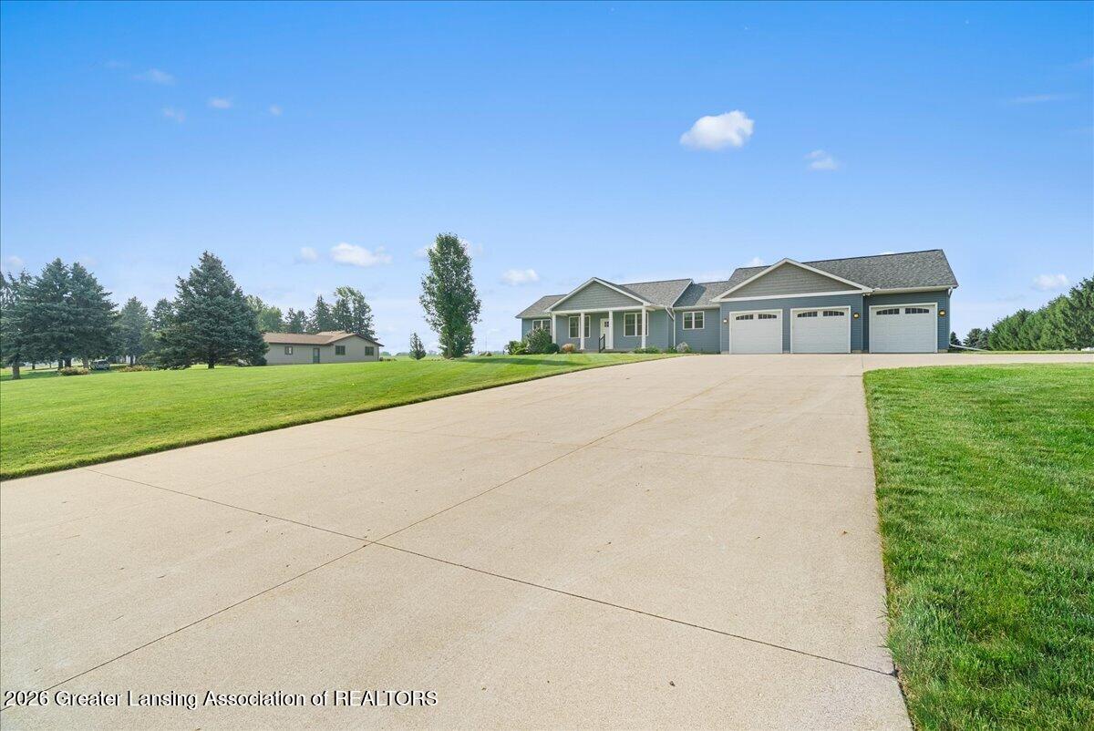 7548 Ionia Road Portland, MI 48875 - Photo 4 of 48 11-Media Jett -41