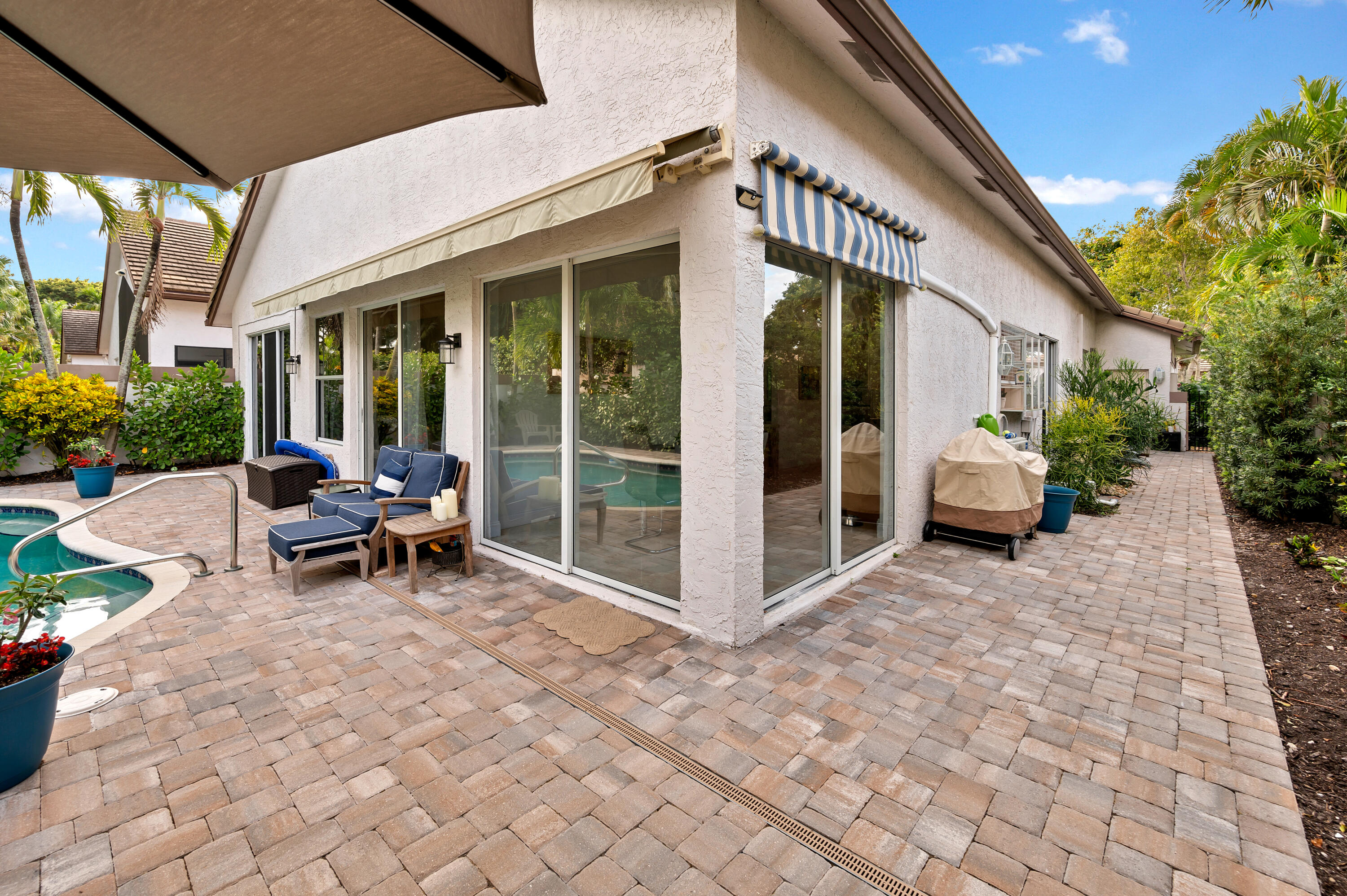 5422 Northwest 21st Avenue Boca Raton, FL 33496 - Photo 23 of 28 Patio