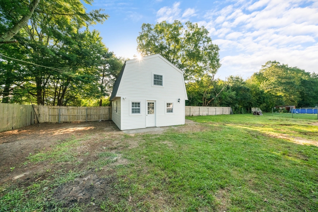 21 Camardo Drive Wareham, MA 02571 - Photo 8 of 36 Gallery Image 8
