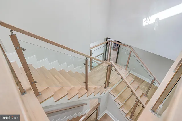 $2,295,000 | 9908 Blake Lane, Oakton, VA 22124