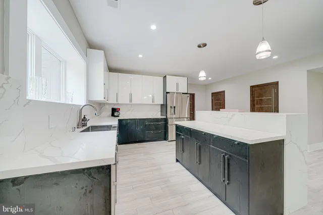 $2,295,000 | 9908 Blake Lane, Oakton, VA 22124