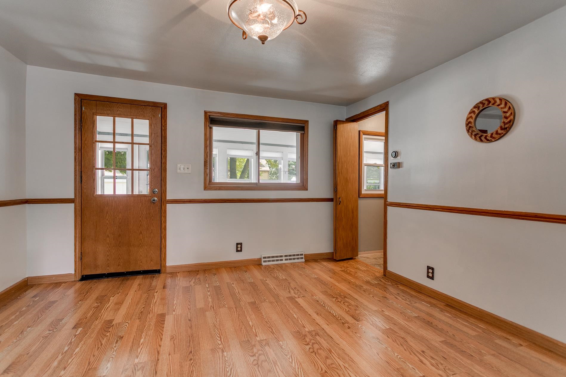 326 South Summit Street Appleton, WI 54914 - Photo 10 of 39 Gallery Image 10