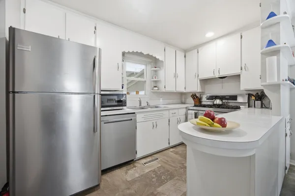 $313,000 | 1249 2nd Street North, Fargo, ND 58102