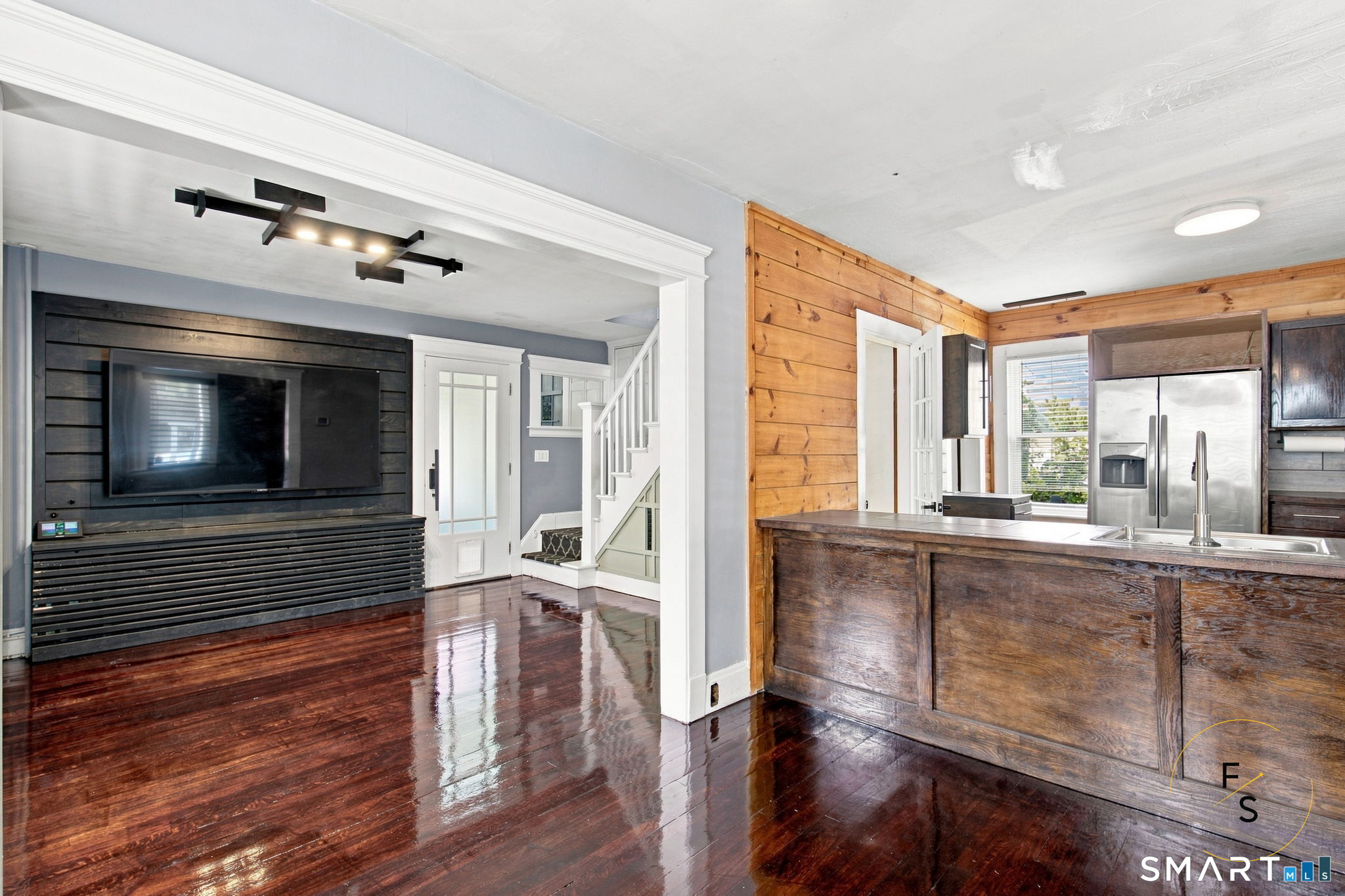 315 Frost Road Waterbury, CT 06705 - Photo 12 of 31 Gallery Image 12