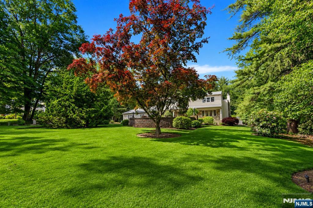 690 Soldier Hill Road Oradell, NJ 07649 - Photo 8 of 50