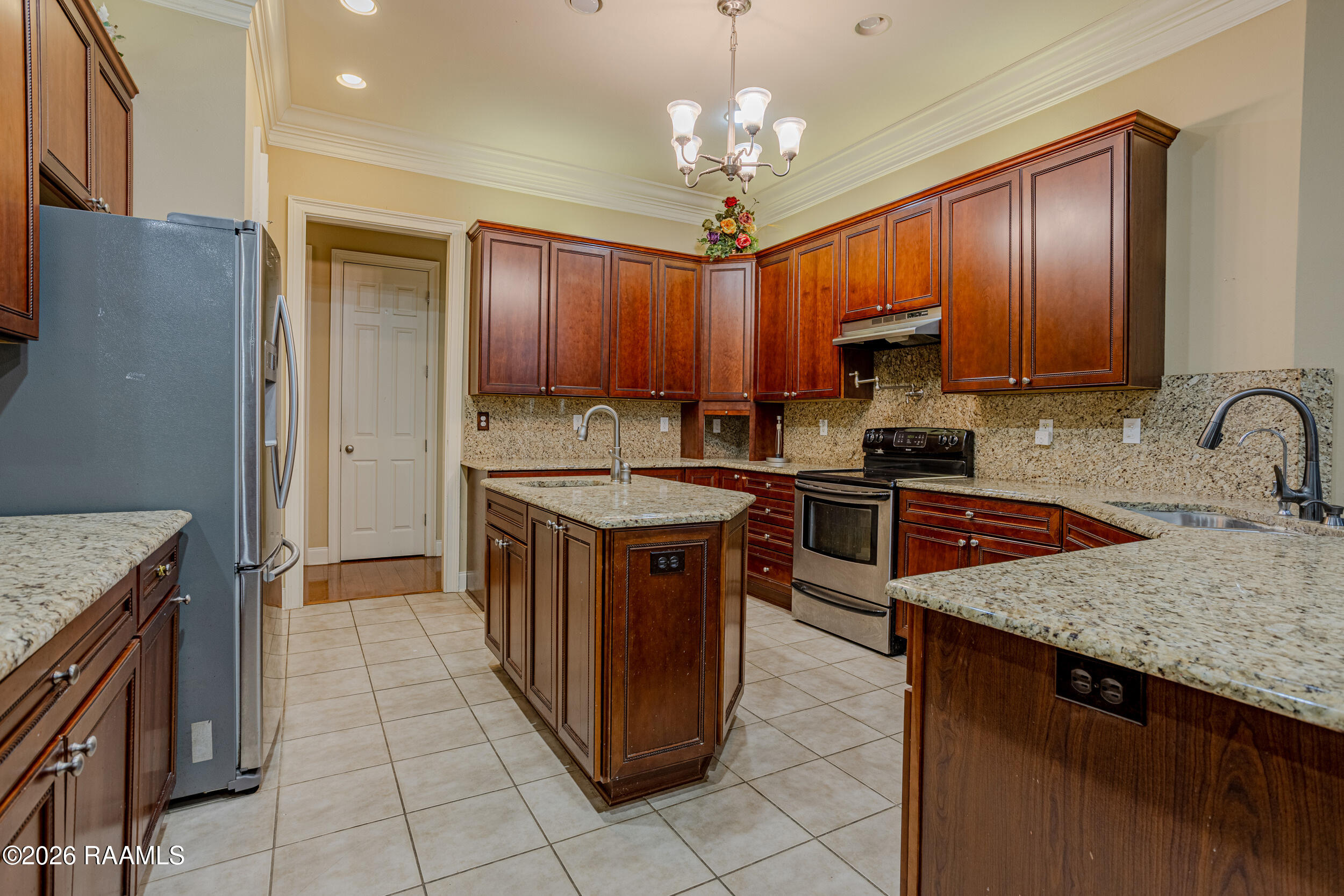 130 Percy Road Lafayette, LA 70506 - Photo 14 of 49 130 Percy Road kitchen