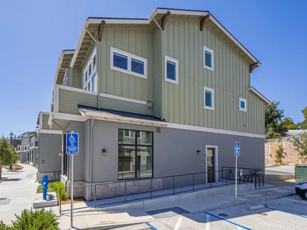 $1,225,000 | 131 Aptos Vlg Way, Unit 4, Aptos, CA 95003