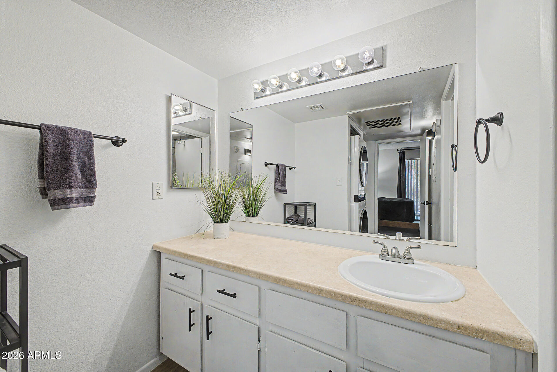 2625 East Indian School Road, Unit 217 Phoenix, AZ 85016 - Photo 14 of 31 18 - Indian School
