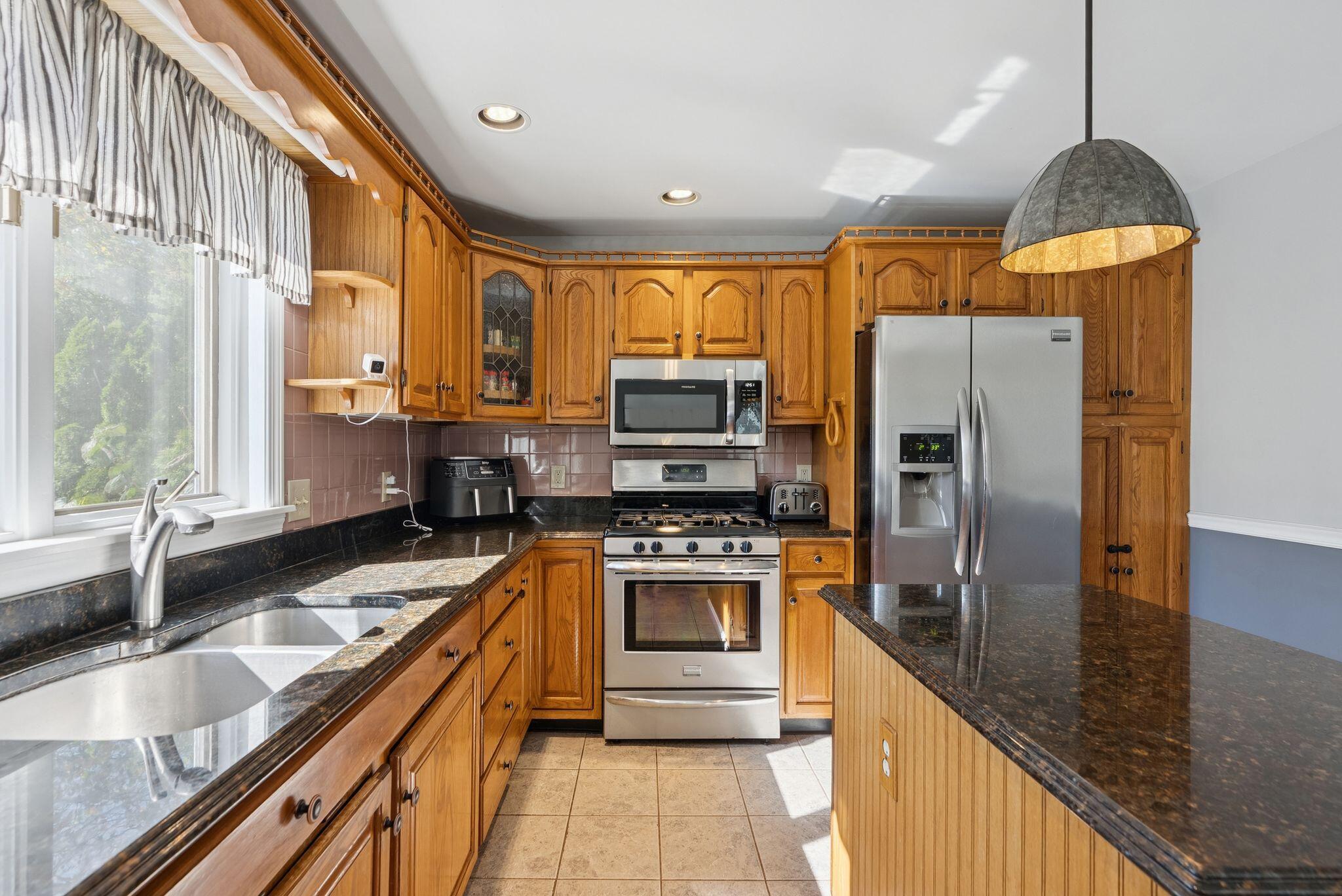 2 Glaude Avenue Biddeford, ME 04005 - Photo 34 of 74 37_DSC00389