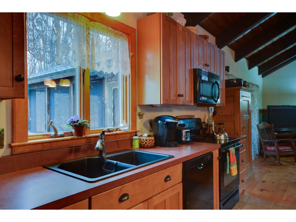 747 Stonefence Road Richmond, VT 05477 - Photo 15 of 31 Gallery Image 15