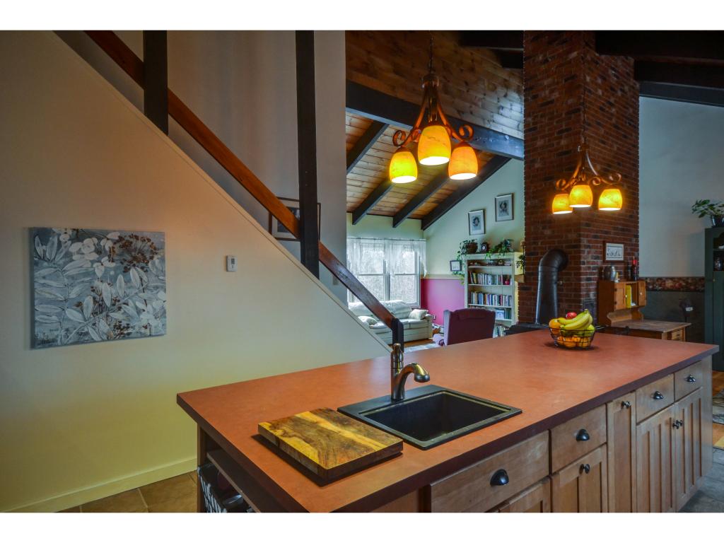 747 Stonefence Road Richmond, VT 05477 - Photo 6 of 31 Gallery Image 6