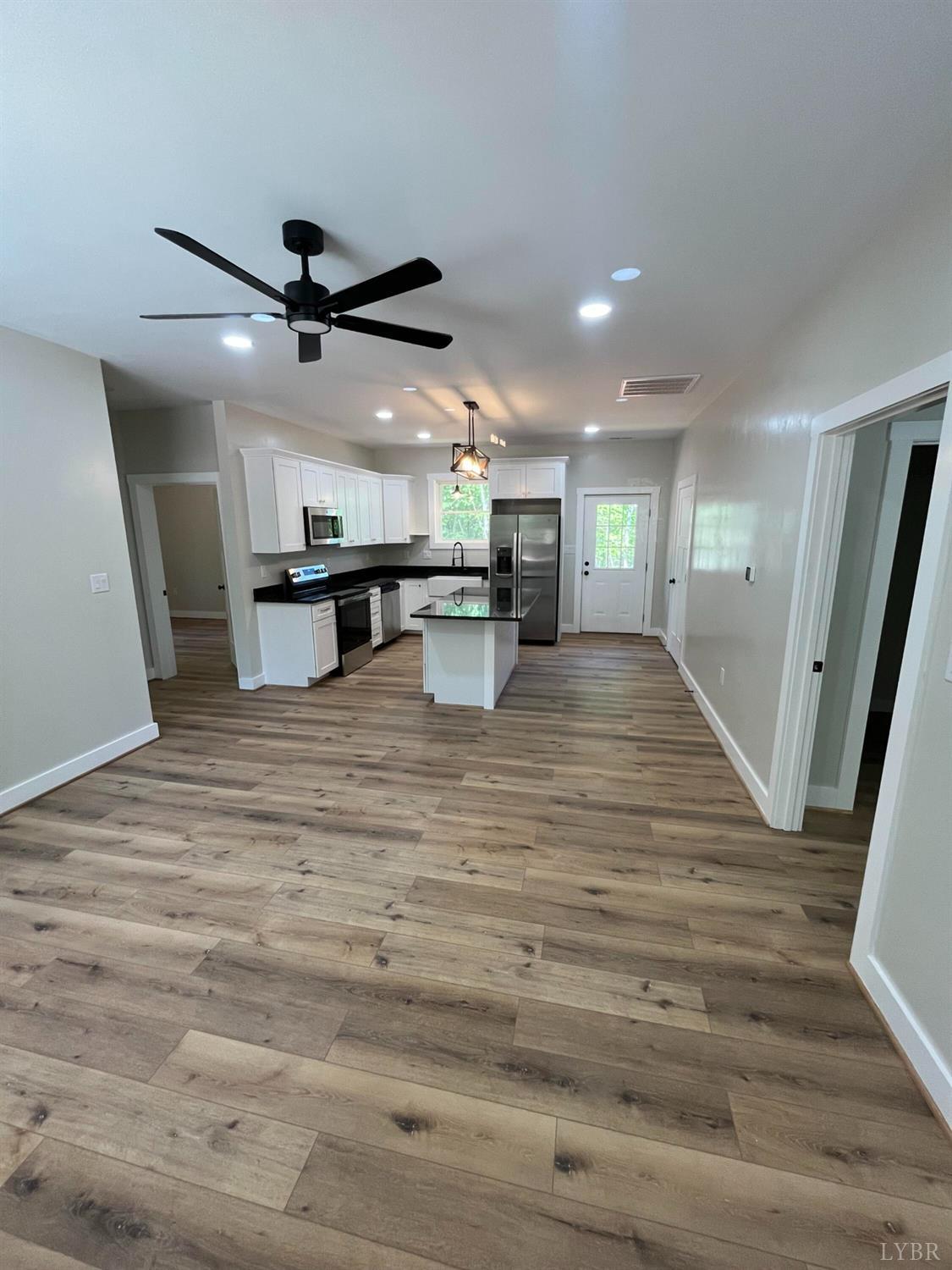 1030 South Coolwell Road Madison Heights, VA 24572 - Photo 4 of 12