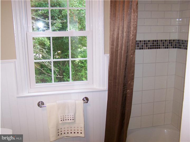 1605 Brookhaven Road Wynnewood, PA 19096 - Photo 15 of 20 Bathroom