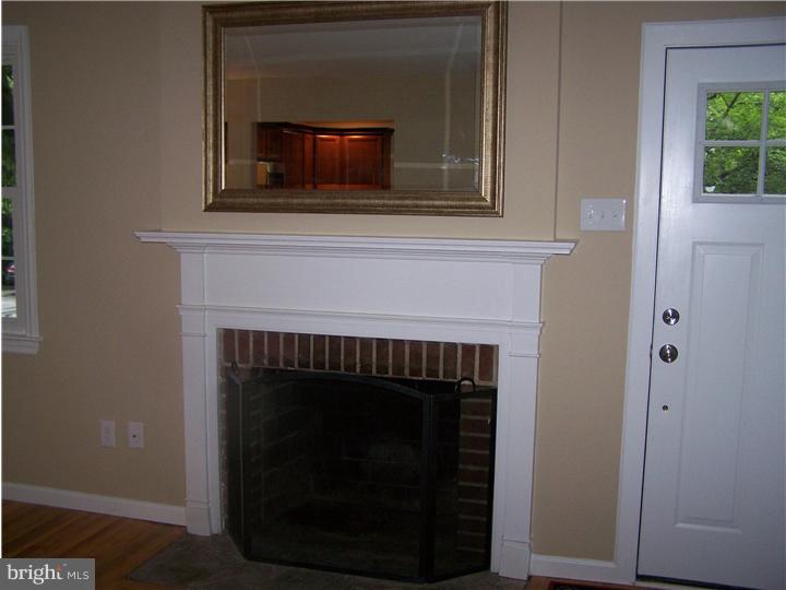 1605 Brookhaven Road Wynnewood, PA 19096 - Photo 9 of 20 Living Room