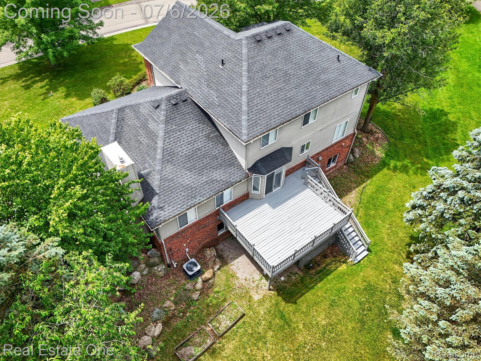 9610 Forest Ridge Drive Clarkston, MI 48348 - Photo 62 of 77 69-9610-Forest-Ridge-Dr-Village-of-Clarkston-MI-48348-WindowStill.jpg