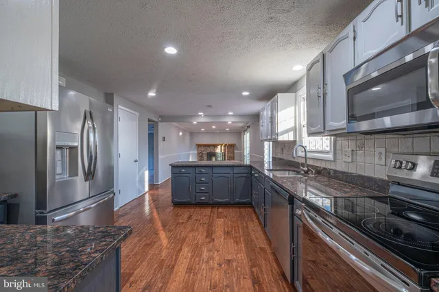 a sign that is on the side of a building