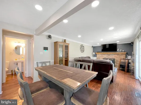 $3,350 | 8120 Cambourne Court, Derwood, MD 20855