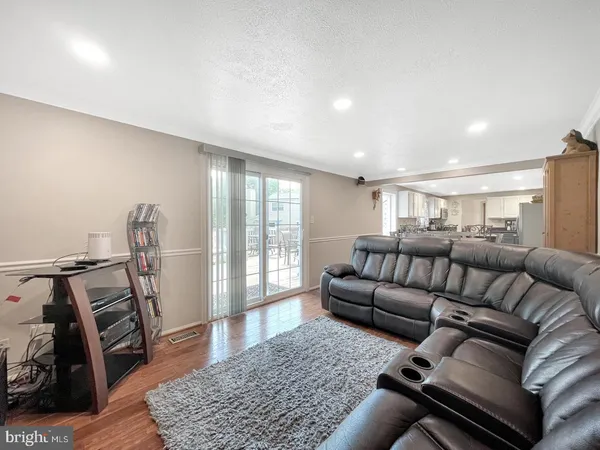 $3,350 | 8120 Cambourne Court, Derwood, MD 20855