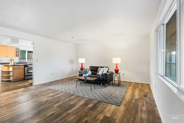 $459,900 | 1212 East Ustick Road, Caldwell, ID 83607