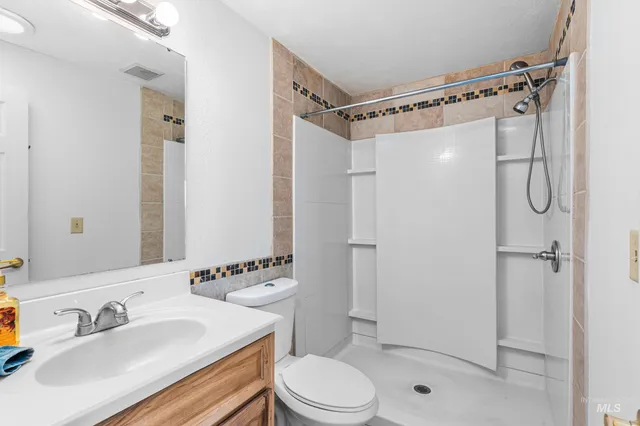 $459,900 | 1212 East Ustick Road, Caldwell, ID 83607